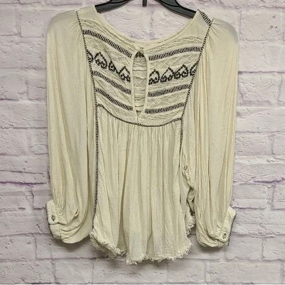 Free People Boho Cream Blouse with Puff Sleeves and Bib Collar Size Small - Picture 4 of 10
